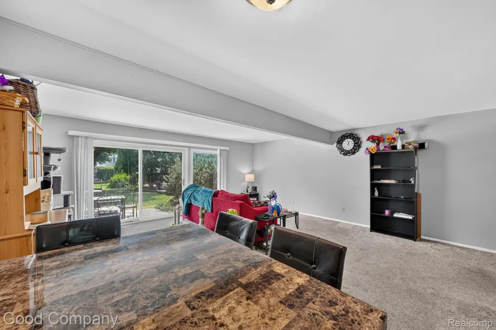 757 Kirts Boulevard Troy City, MI 48084