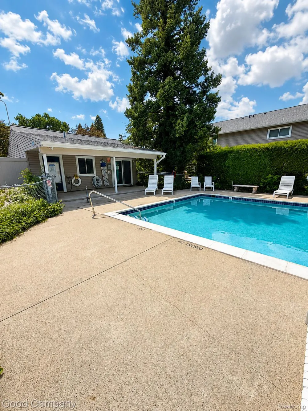 757 Kirts Boulevard Troy City, MI 48084