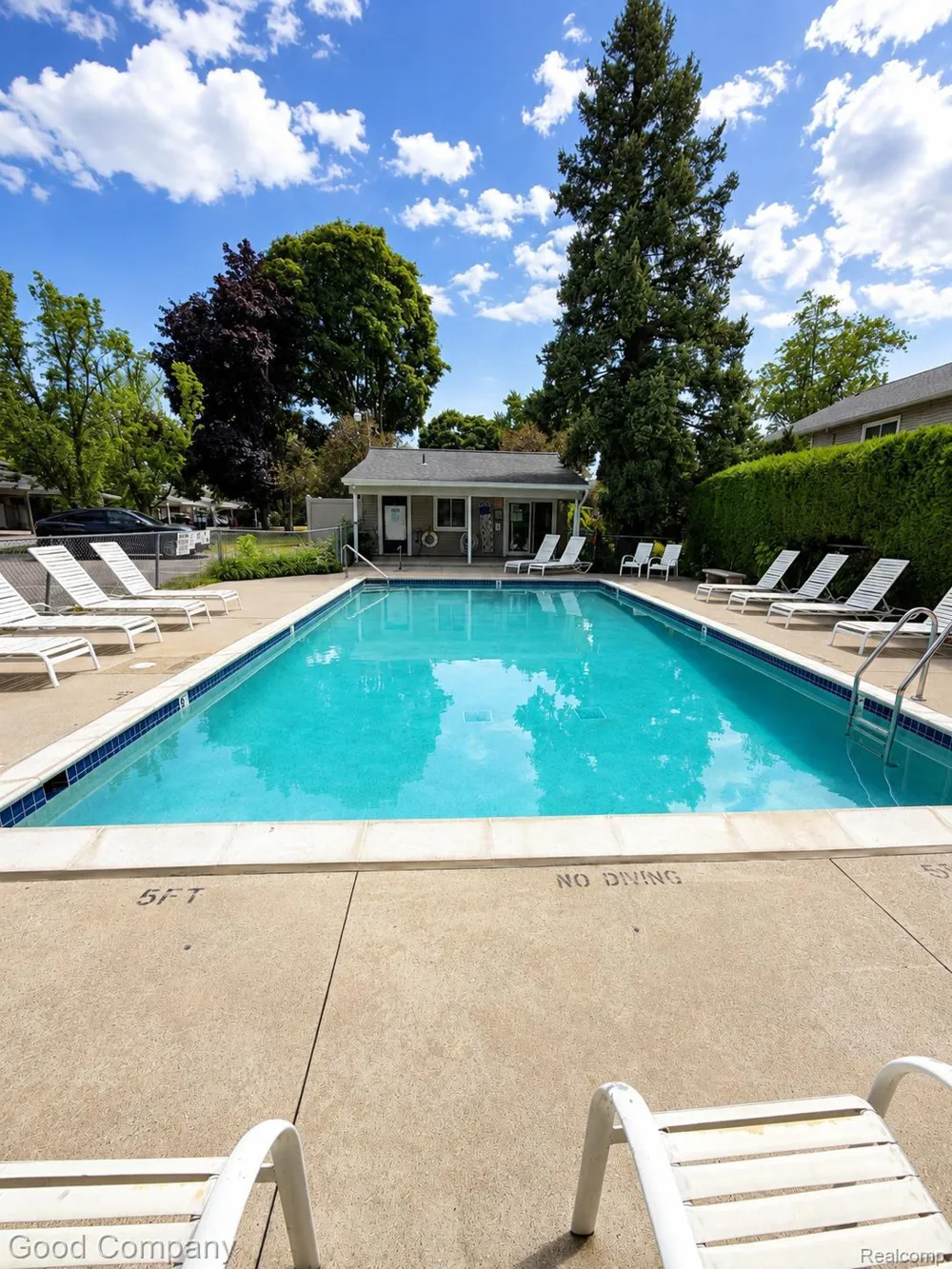 757 Kirts Boulevard Troy City, MI 48084