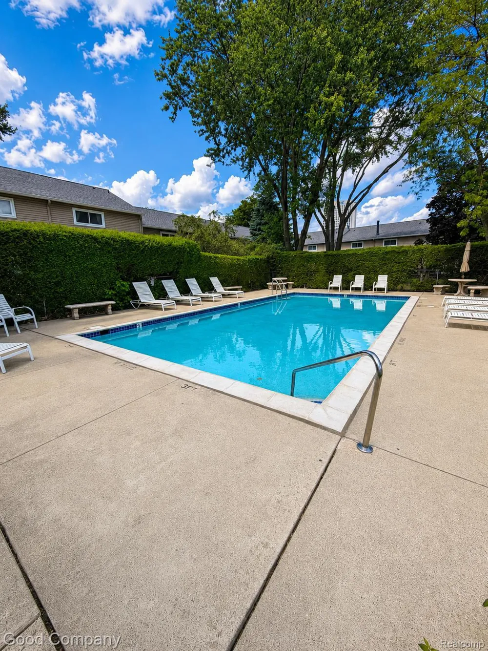 757 Kirts Boulevard Troy City, MI 48084