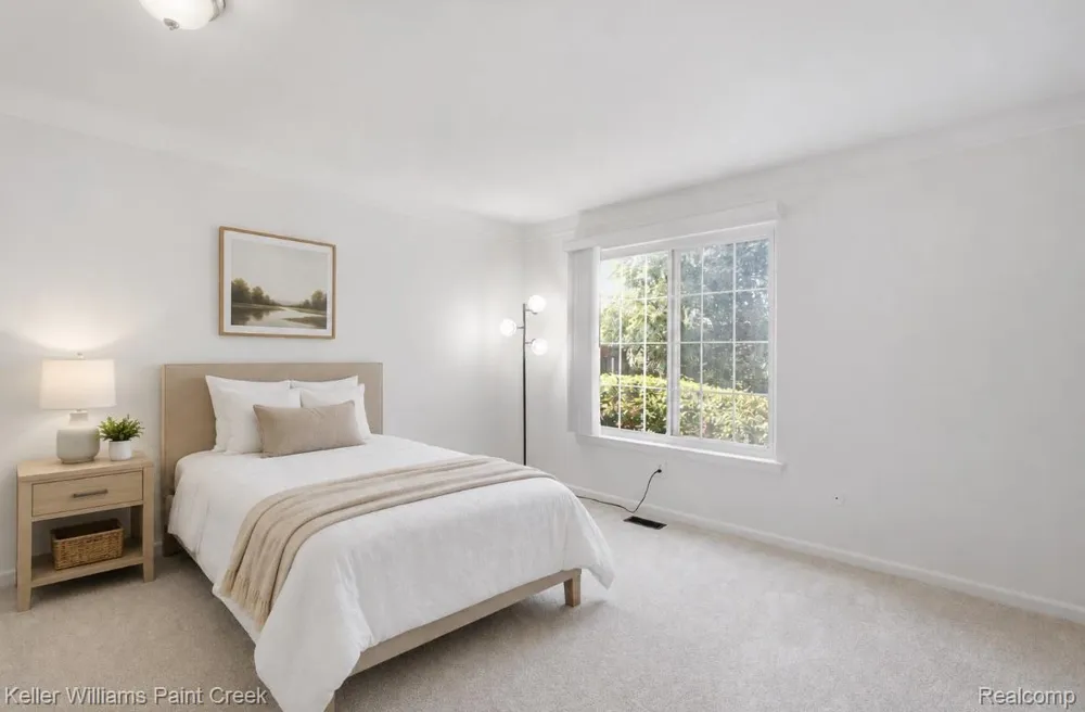 408 Fox Hills Drive S #2 Bloomfield Hills City, MI 48304