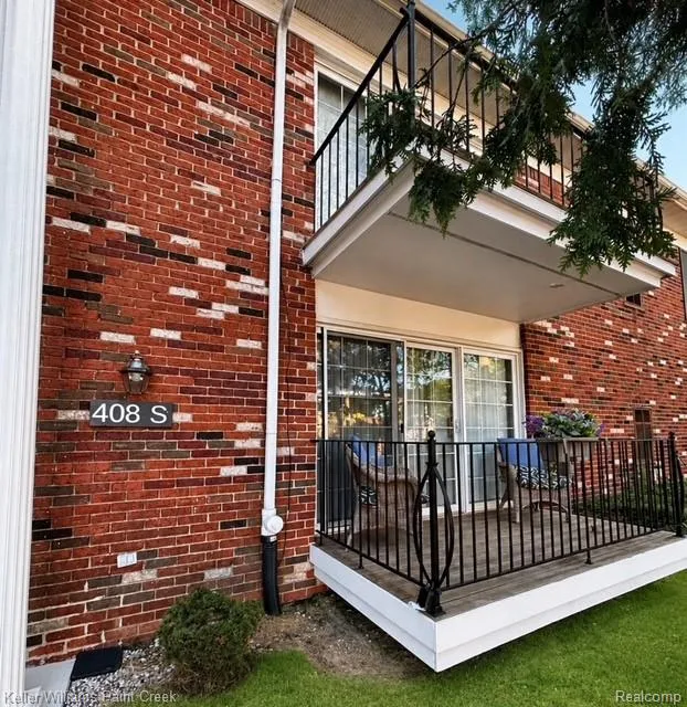 408 Fox Hills Drive S #2 Bloomfield Hills City, MI 48304