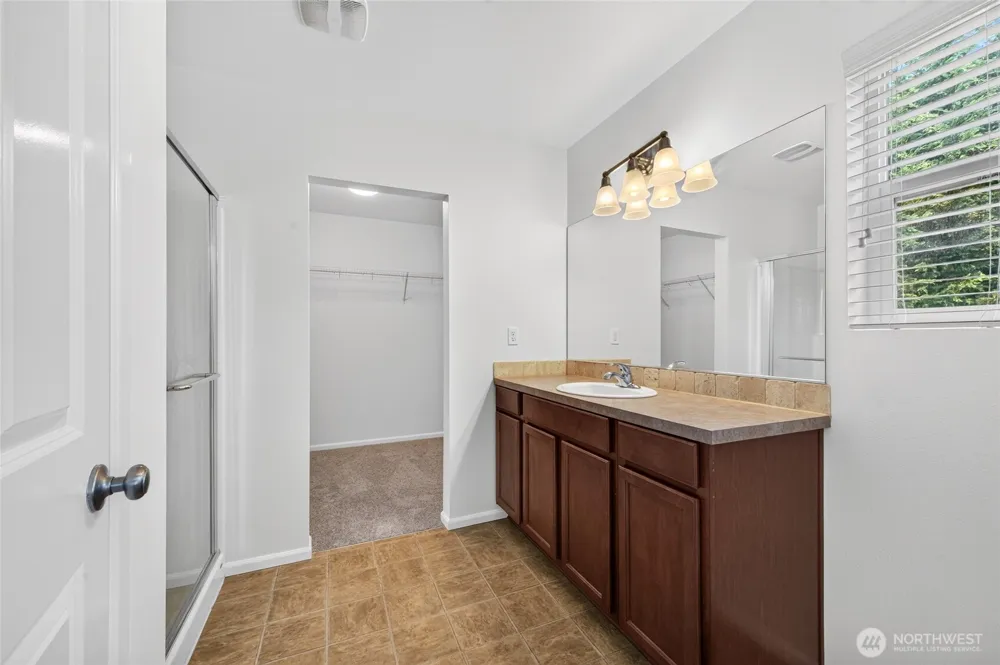 3524 S 296th Auburn, WA 98001