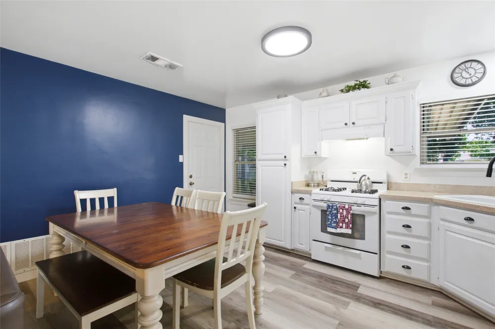 1010 Denton Drive Euless, TX 76039