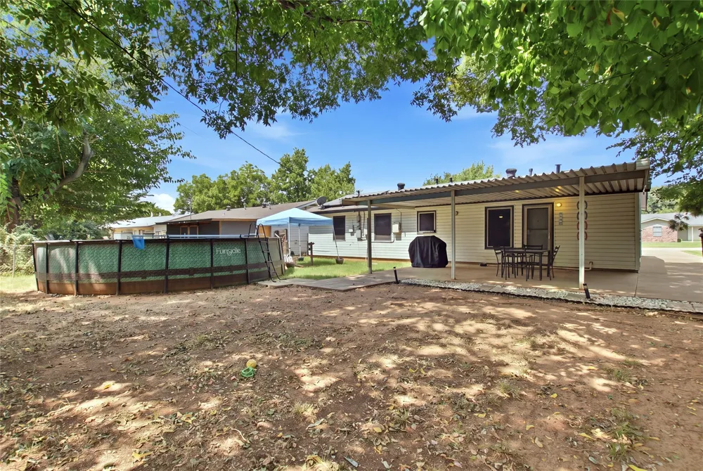 1010 Denton Drive Euless, TX 76039
