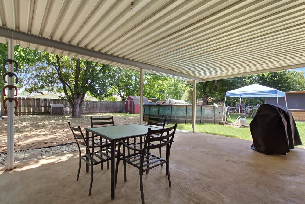 1010 Denton Drive Euless, TX 76039