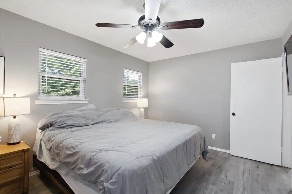 1010 Denton Drive Euless, TX 76039