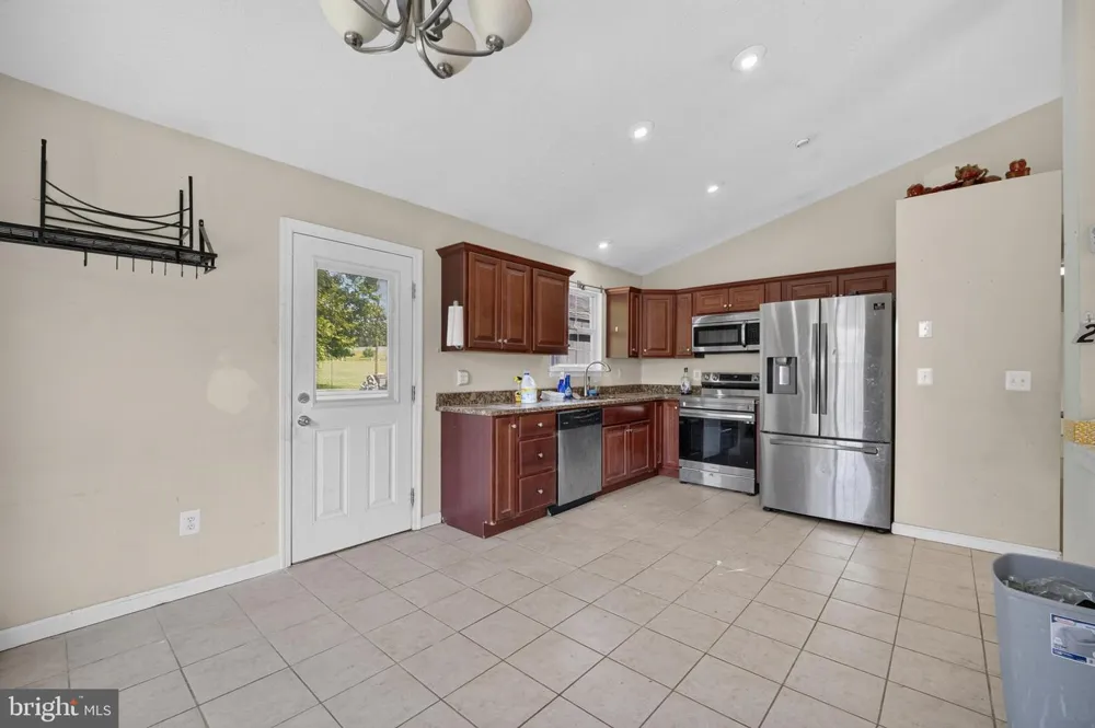 23123 LONGVIEW BOULEVARD Bushwood, MD 20618