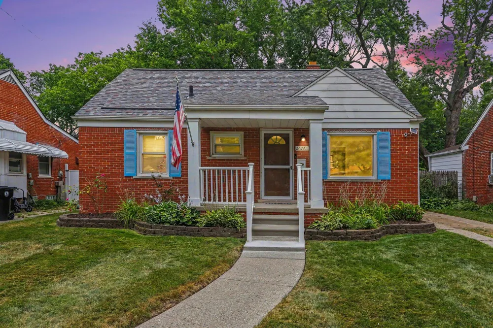26761 Southwestern Highway Redford, MI 48239