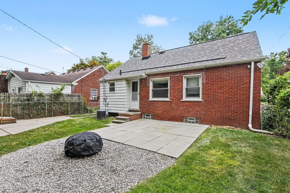 26761 Southwestern Highway Redford, MI 48239