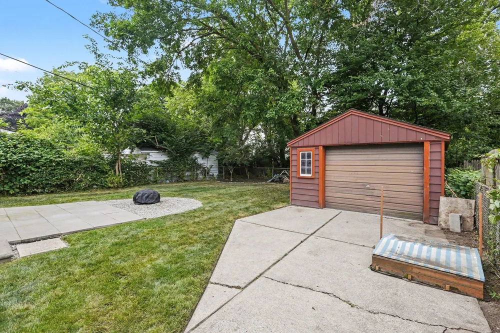 26761 Southwestern Highway Redford, MI 48239