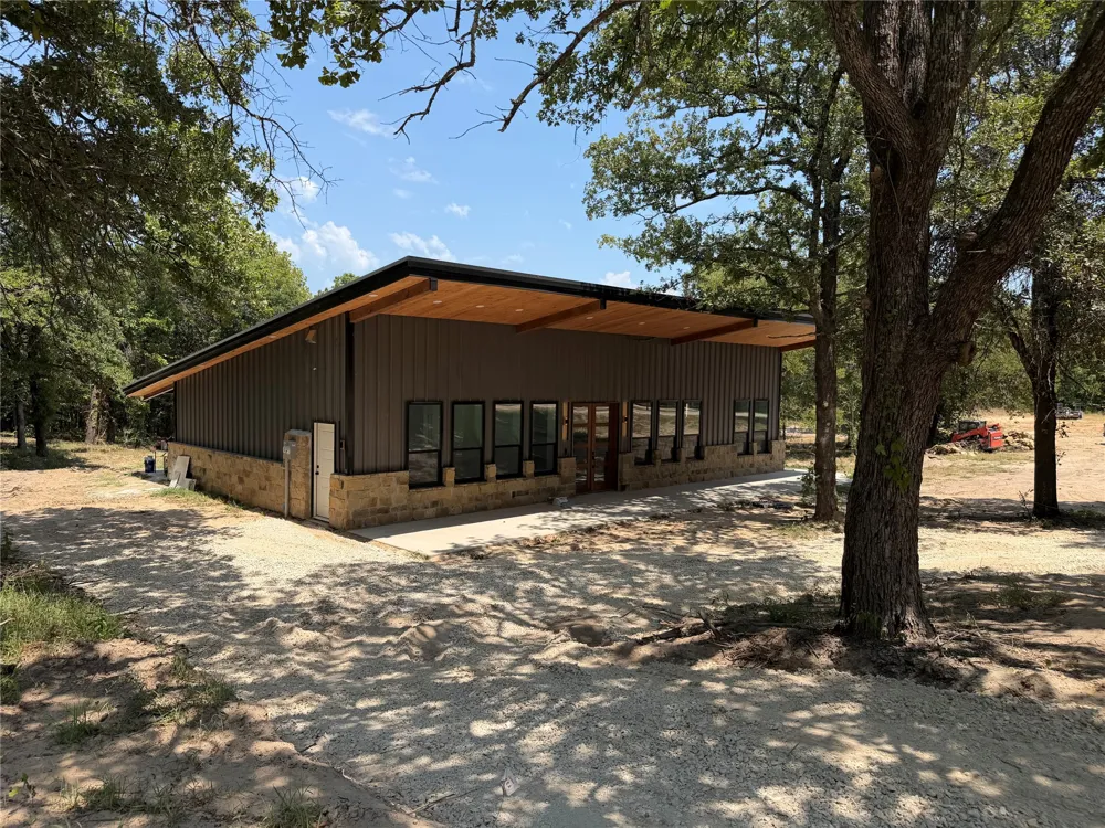 11358 E Little Road Kingston, OK 73439