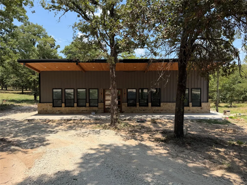 11358 E Little Road Kingston, OK 73439