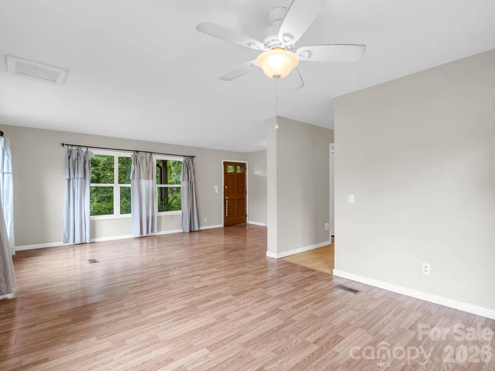 1 Lakewood Road Hendersonville, NC 28792