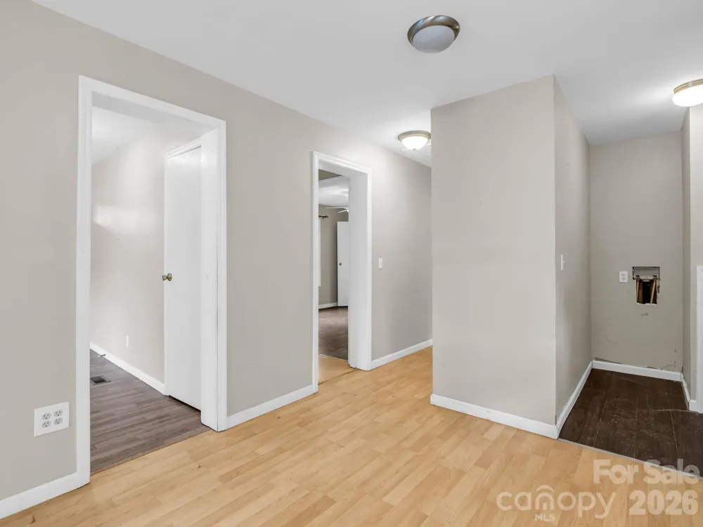 1 Lakewood Road Hendersonville, NC 28792