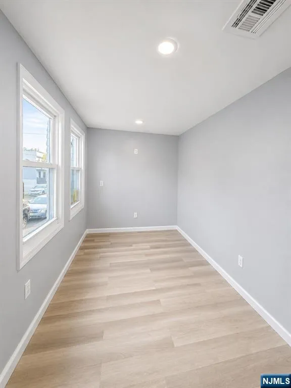 34 Tichenor Terrace Irvington, NJ 07111