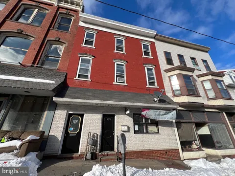 913 CENTRE STREET