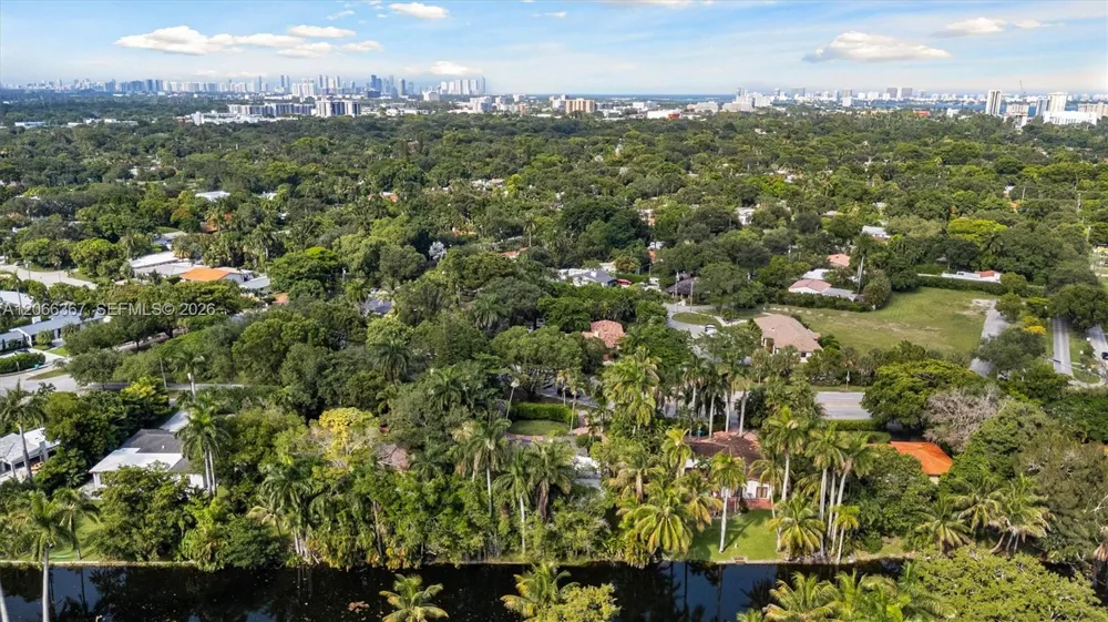 11400 Griffing Blvd Biscayne Park, FL 33161