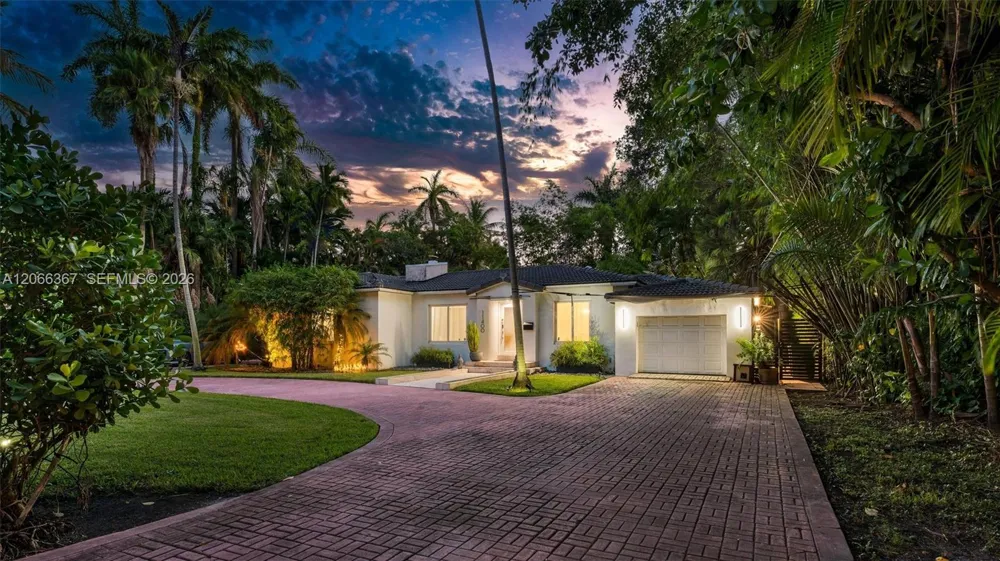 11400 Griffing Blvd Biscayne Park, FL 33161