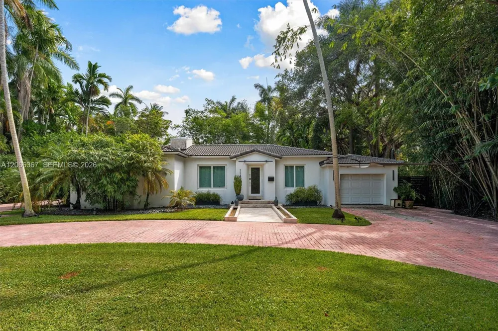 11400 Griffing Blvd Biscayne Park, FL 33161