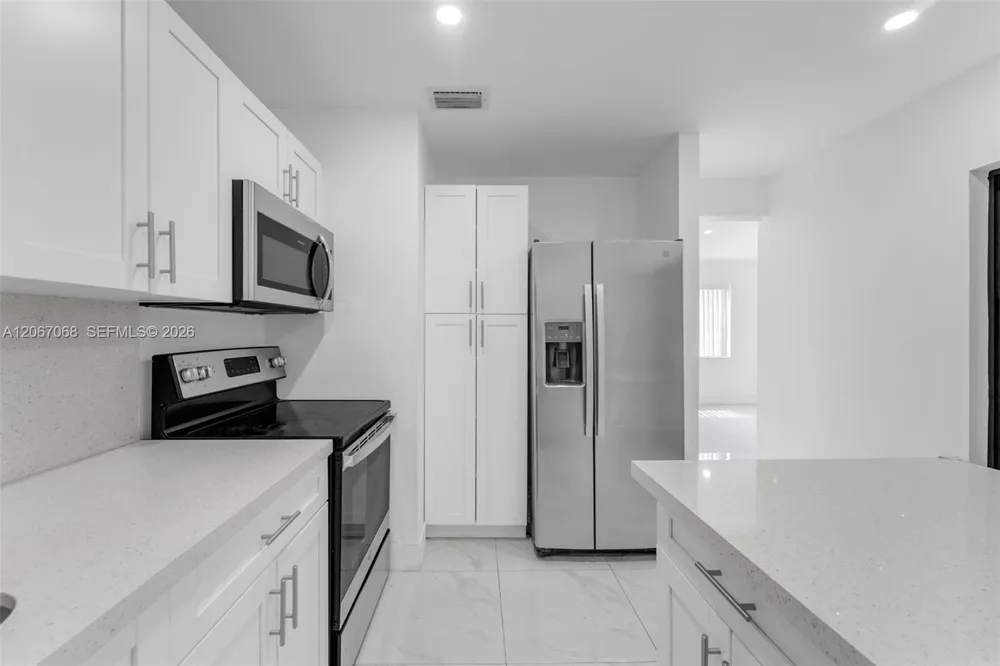8246 SW 147th Ct Miami, FL 33193