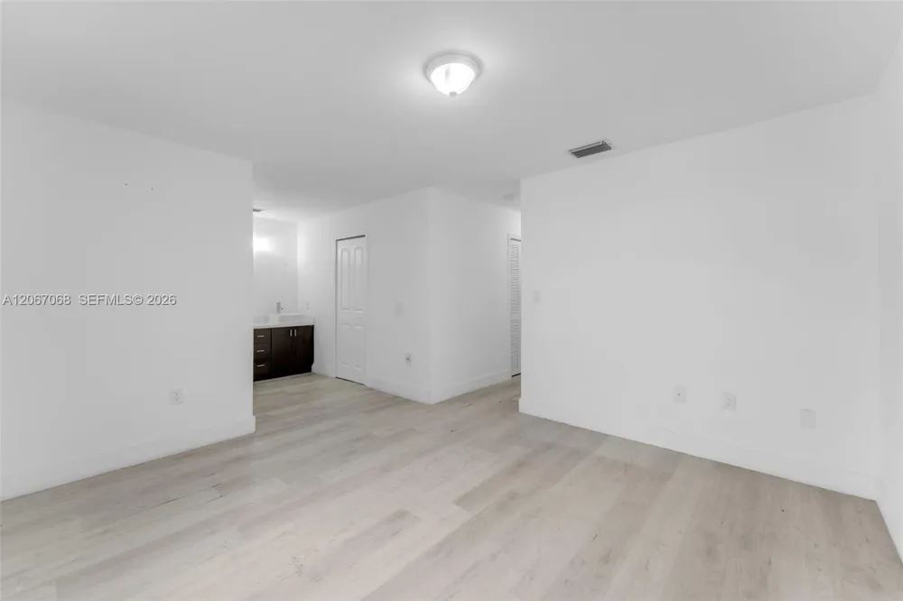 8246 SW 147th Ct Miami, FL 33193