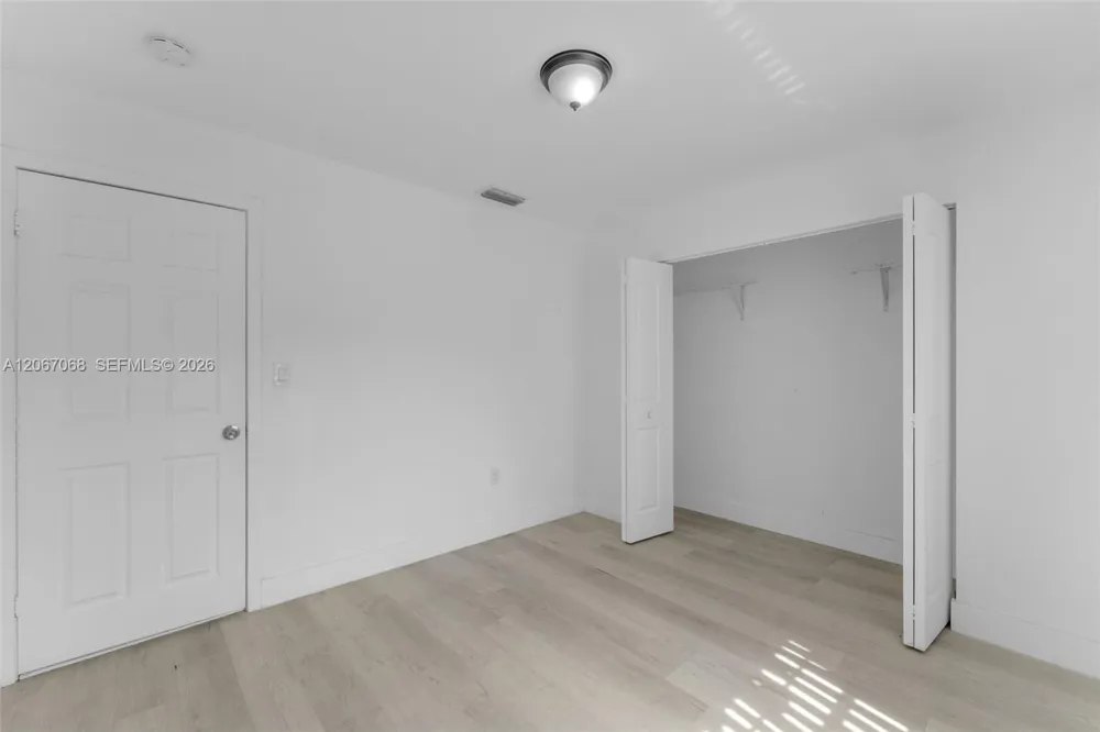 8246 SW 147th Ct Miami, FL 33193