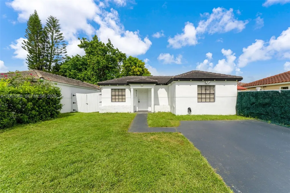 8246 SW 147th Ct Miami, FL 33193