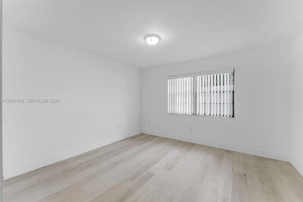 8246 SW 147th Ct Miami, FL 33193