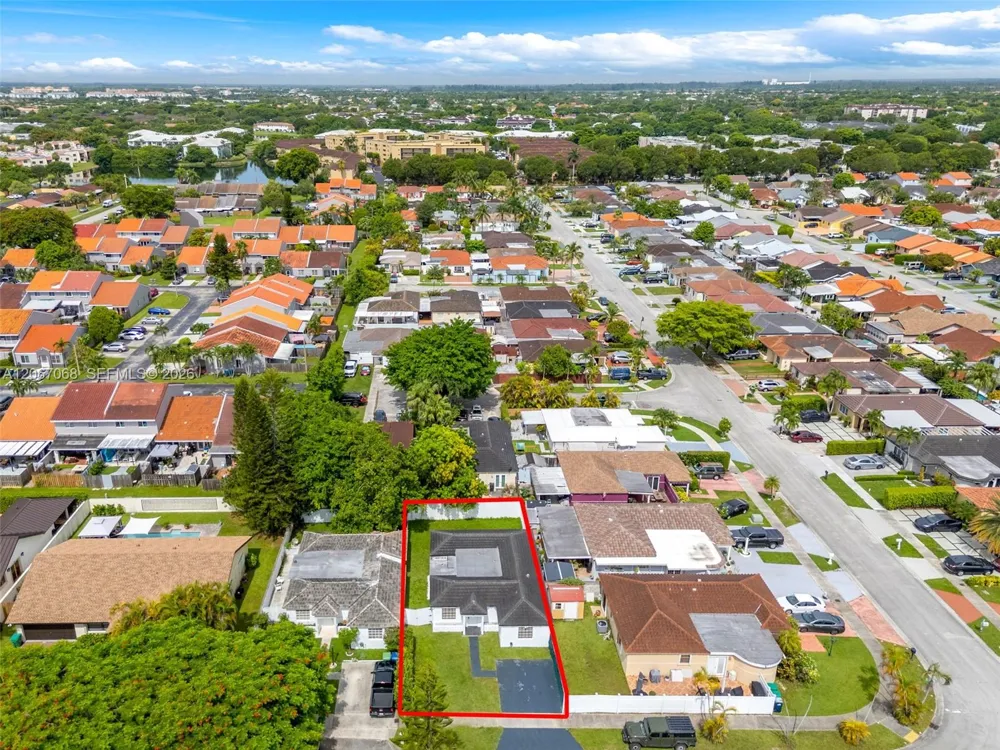 8246 SW 147th Ct Miami, FL 33193