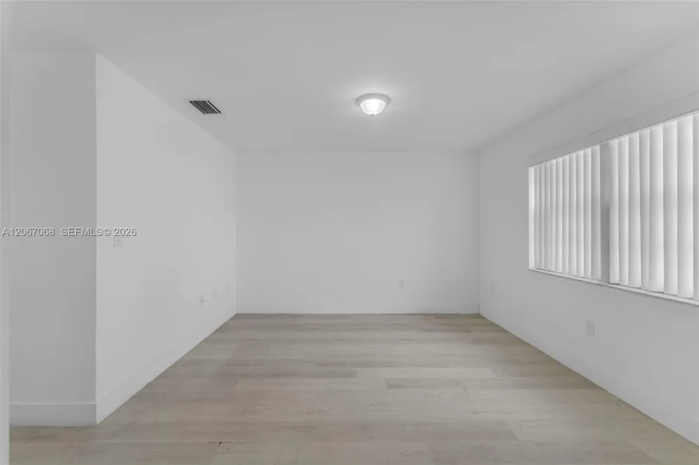 8246 SW 147th Ct Miami, FL 33193
