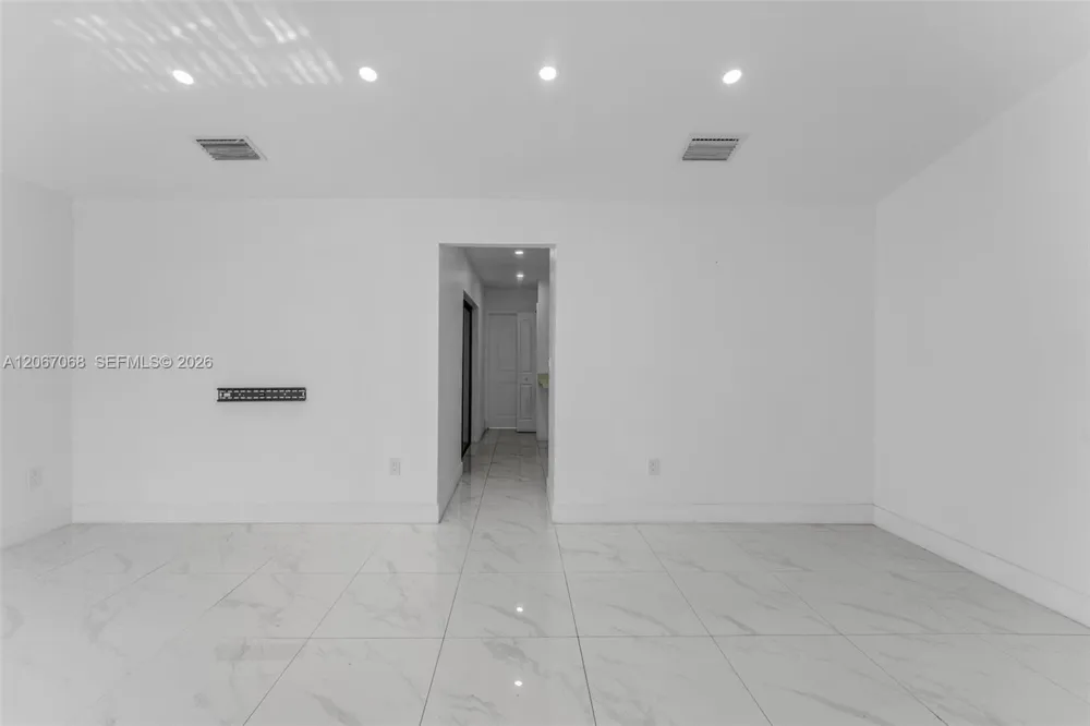 8246 SW 147th Ct Miami, FL 33193