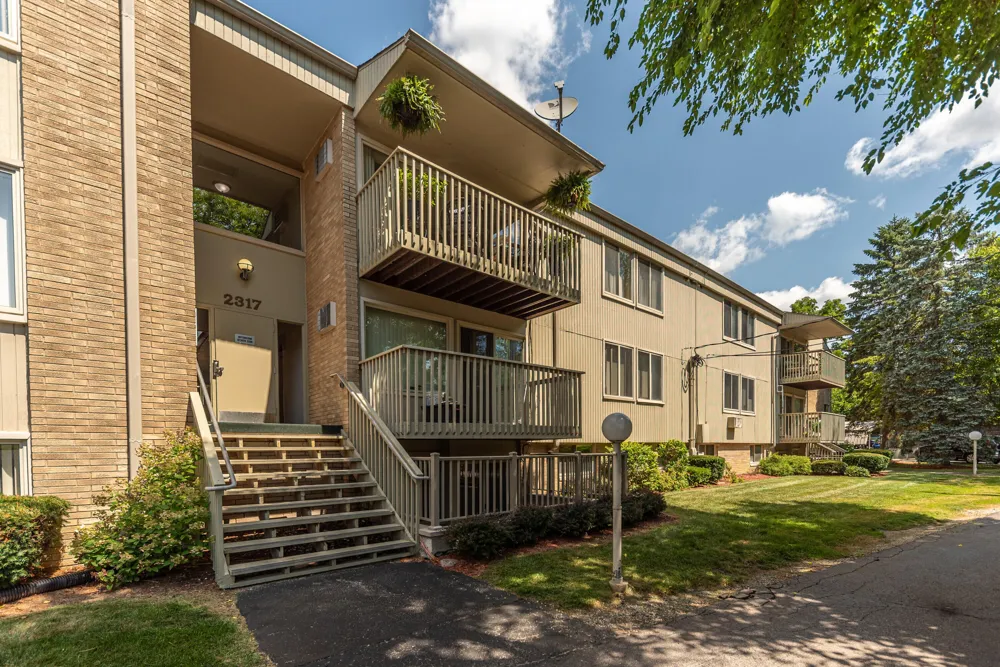 2317 Packard Street #B104 Ann Arbor City, MI 48104