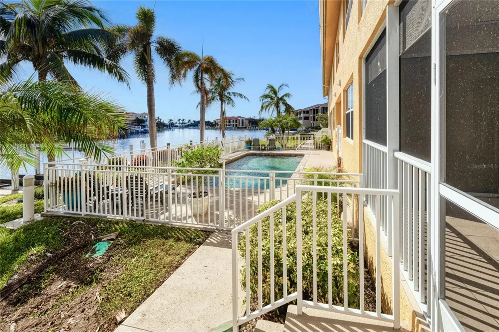 3228 PURPLE MARTIN DRIVE #113 Punta Gorda, FL 33950