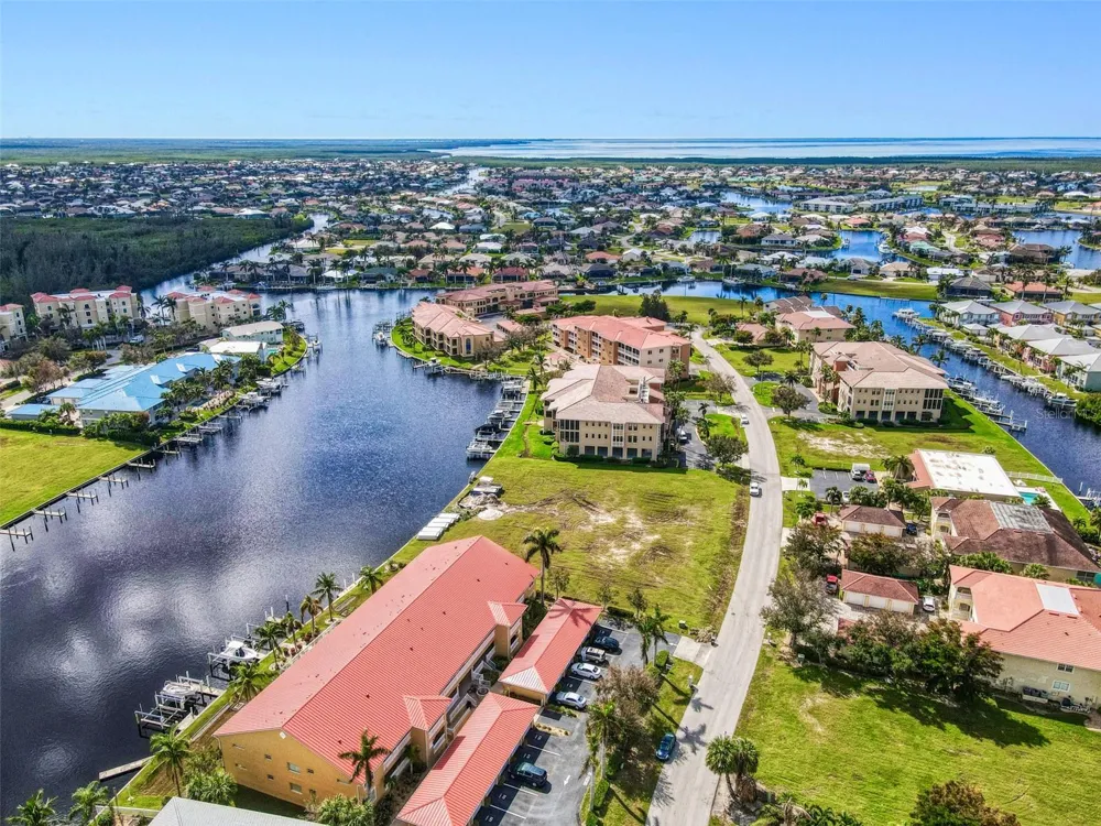 3228 PURPLE MARTIN DRIVE #113 Punta Gorda, FL 33950