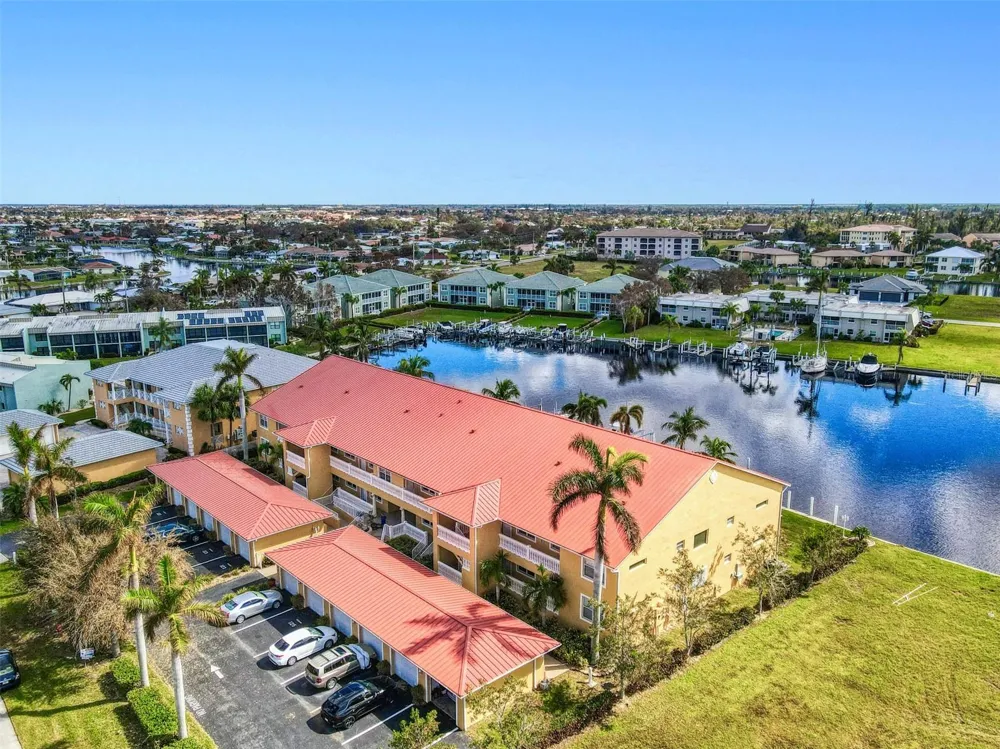 3228 PURPLE MARTIN DRIVE #113 Punta Gorda, FL 33950