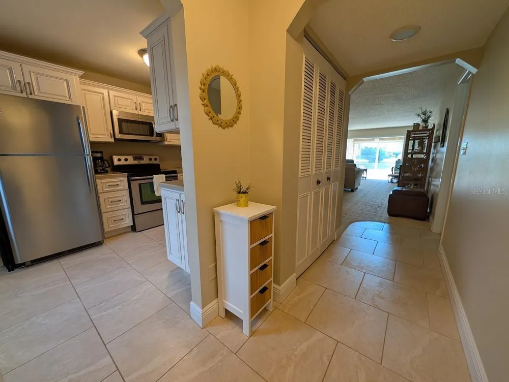 802 CORDOVA GREEN #802 Seminole, FL 33777