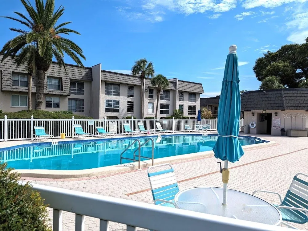 802 CORDOVA GREEN #802 Seminole, FL 33777