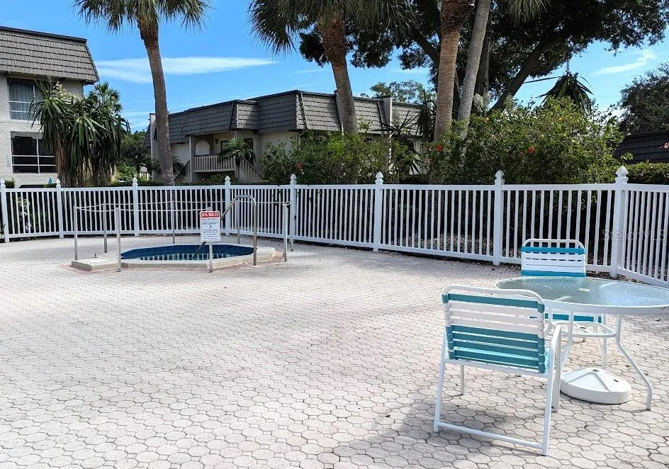 802 CORDOVA GREEN #802 Seminole, FL 33777