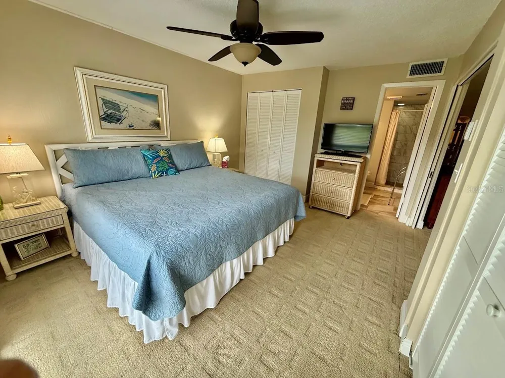802 CORDOVA GREEN #802 Seminole, FL 33777