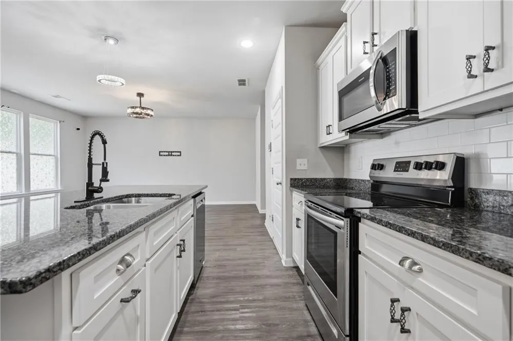 145 Hunts Mill Circle Griffin, GA 30224