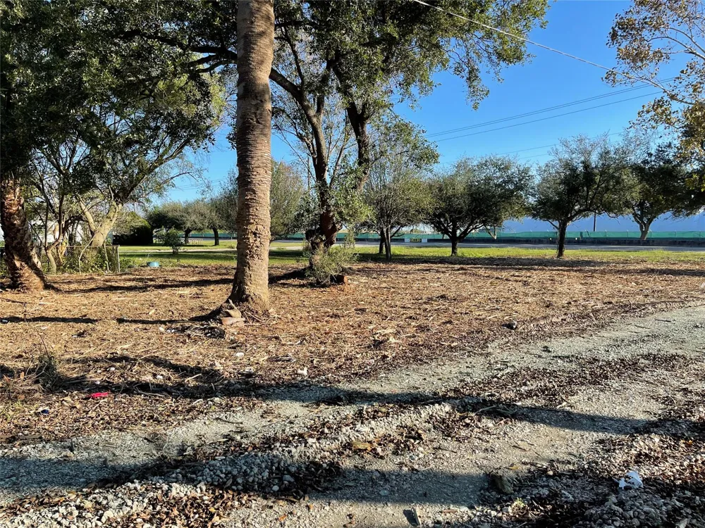 Bay St Texas City, TX 77590