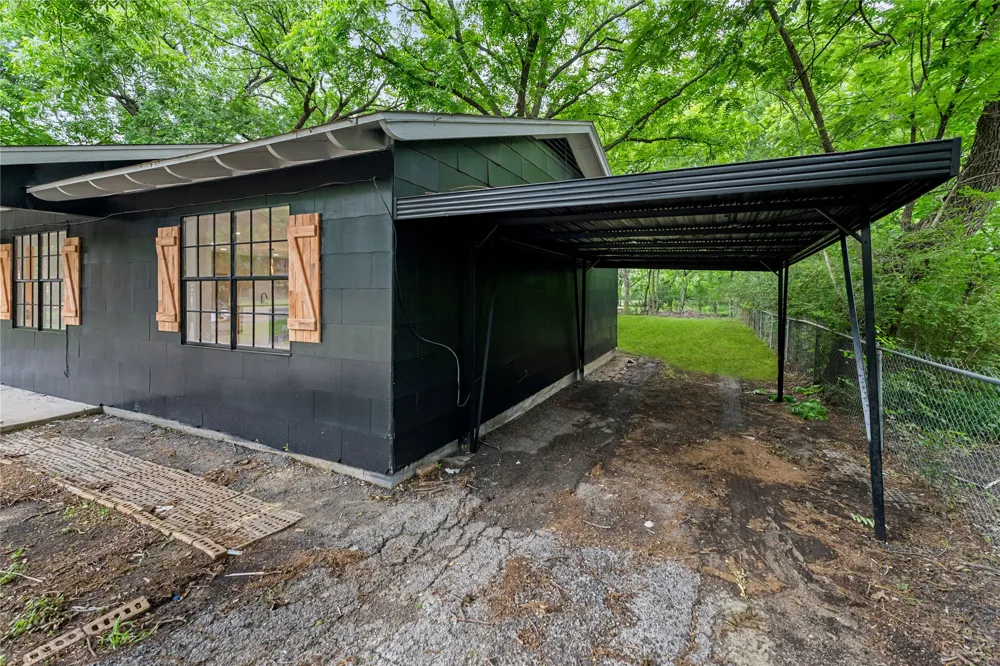 110 Hackberry Street Lancaster, TX 75146