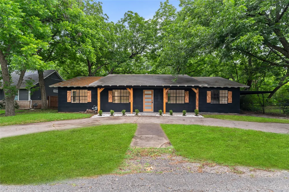110 Hackberry Street Lancaster, TX 75146