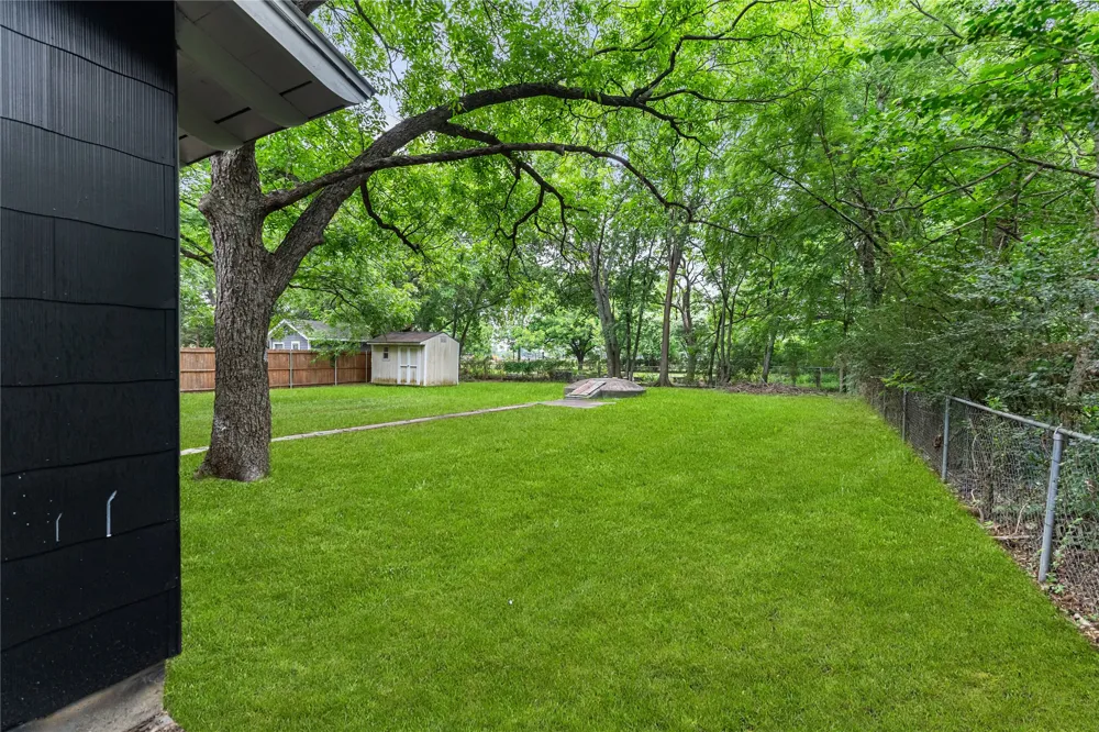 110 Hackberry Street Lancaster, TX 75146