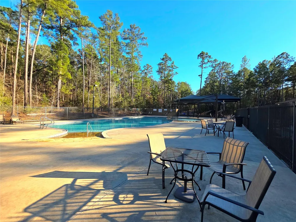 Burmuda Dune Drive Huntsville, TX 77320