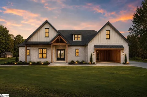 272 Thorncrest Drive