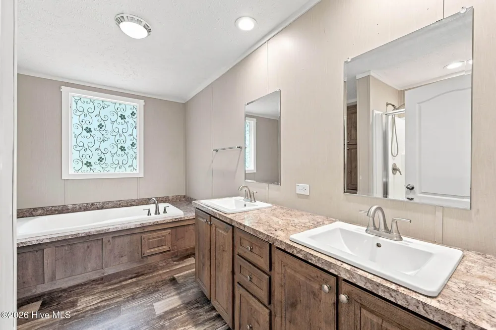 662 Hallsville Road Beulaville, NC 28518