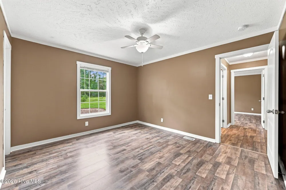 662 Hallsville Road Beulaville, NC 28518