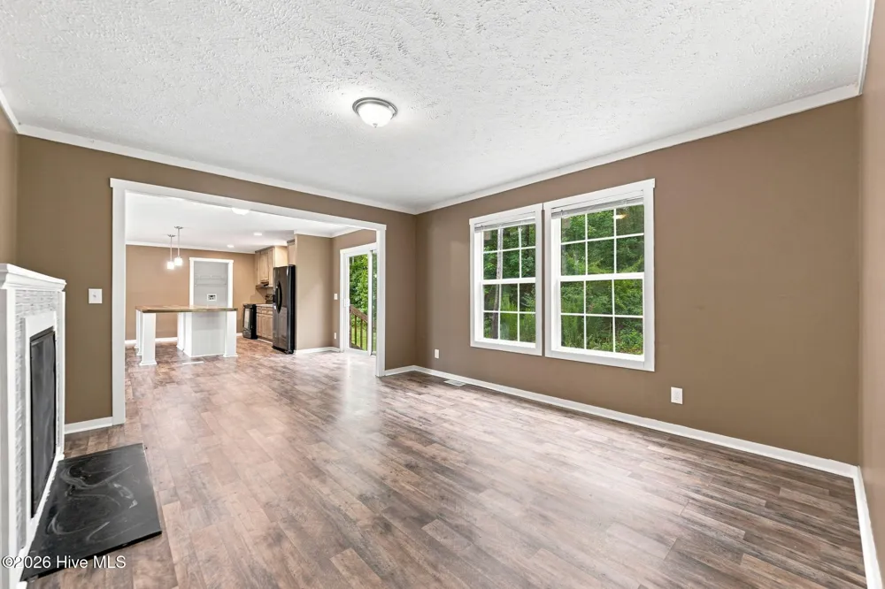 662 Hallsville Road Beulaville, NC 28518